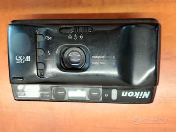 Nikon W35 – Compatta 35mm Vintage