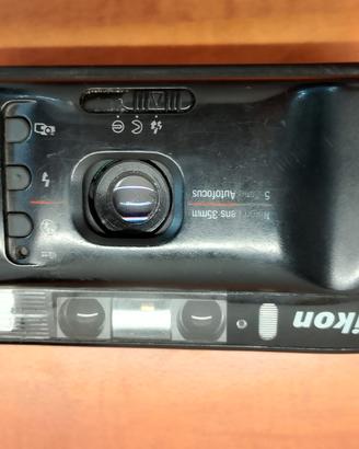 Nikon W35 – Compatta 35mm Vintage