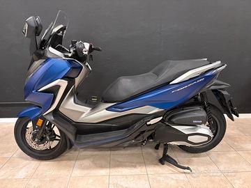 Honda Forza 350