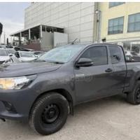 Toyota Hilux 2.4 D-4D 4WD 2 porte Chassis & Cab Co