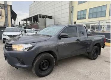 Toyota Hilux 2.4 D-4D 4WD 2 porte Chassis & Cab Co