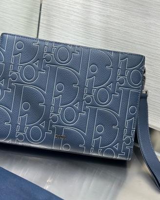 Dior Gravity Outline 