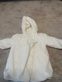 Bambina 1 anno outdoor