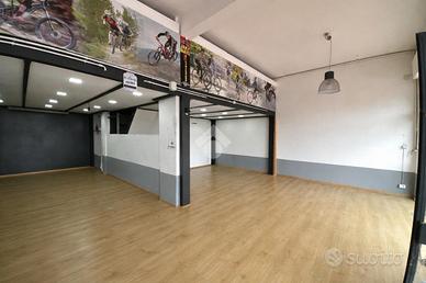 NEGOZIO A ROSETO DEGLI ABRUZZI