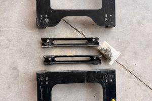 Staffe sedile sportivo Clio terza serie 2006/2012