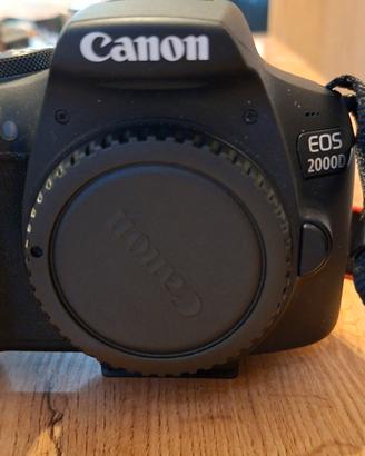 Canon 2000D + tanti accessori