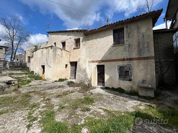CASA INDIPENDENTE A SUBIACO