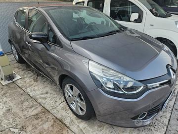 RENAULT Clio 1.2 75CV 5 porte Wave