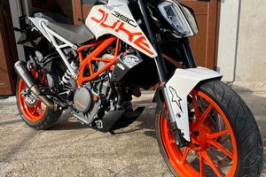 KTM Duke 390
