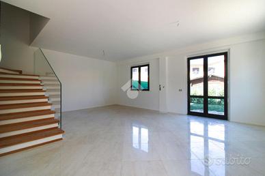 VILLA SINGOLA A PORTO SANT'ELPIDIO