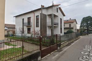 Stanza singola a Binago con posto auto