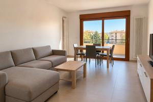 Trilocale con terrazzo zona Lago