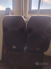 casse e subwoofer amplificate e stativi