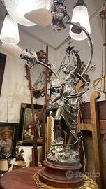 Lampada, statua metallo firmata Moreau Liberty