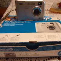 Fotocamera digitale HP Photosmart  E 330 series