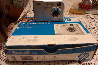 Fotocamera digitale HP Photosmart  E 330 series