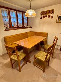 TAVOLO IN ROVERE MASSELLO CON CASSAPANCA E 3 SEDIE