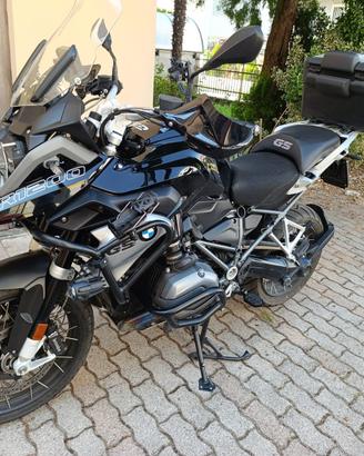 BMW r1200GS triple black