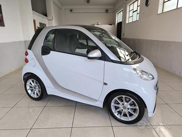 SMART ForTwo 1000 52 kW MHD coupé passion