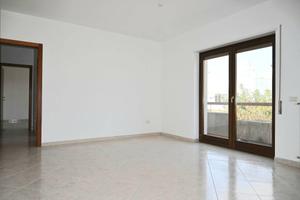 Appartamento di 80 m² con 3 locali e box auto a Al