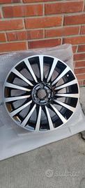 4 Cerchi in lega originali 17" Fiat
Tipo Fiat 500