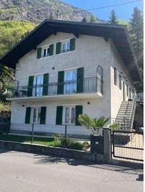 Immobile in asta di 98 m² con 4 locali a Gargazzon