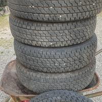 Copertoni 195 80 R 15 LT