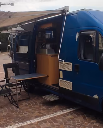 camper BAVARIA 5,60m (Jumper 2.8 jtd) 