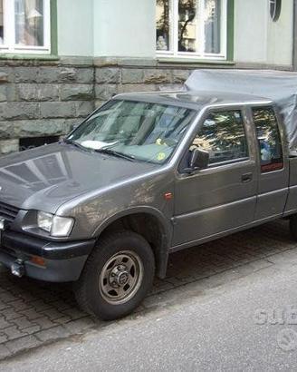 Parabrezza Opel Campo (1991-1995)