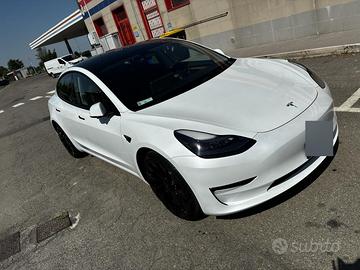 Tesla Model 3 Performance AWD - Pari al nuovo