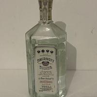 Bottiglia vintage Smirnoff Silver Vodka
