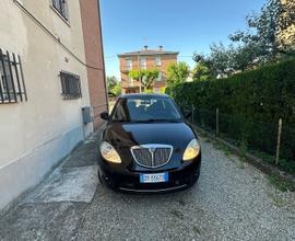 Lancia Y