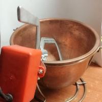 Paiolo per polenta in rame con motore