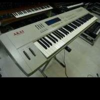 master keyboard  akai mx1000