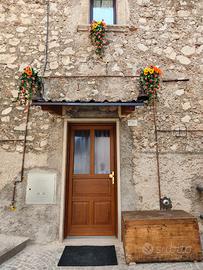 Casa indipendente ristrutturato