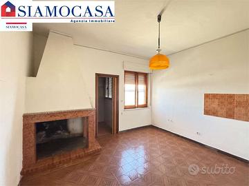Casa di circa 200 mq con giardino e garage