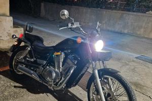 Suzuki Intruder 600