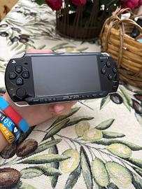 PSP SLIM ALIMENTATORE E GIOCHI ORIGINALI