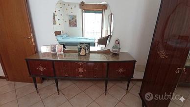 comò anni 60 con specchio 