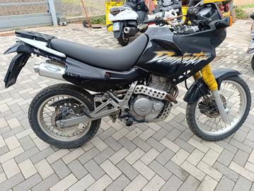 Honda NX 650 Dominator