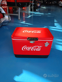 Ghiacciaia Coca Cola