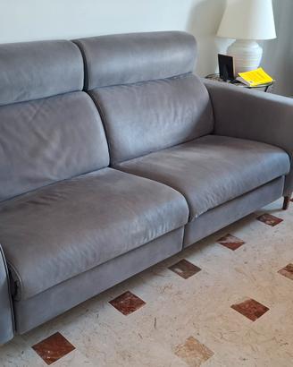 Divano 3posti  marca DOIMO con 2 relax