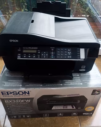 Stampante multifunzione a colori EPSON BX320FW