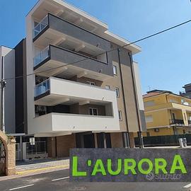 Splendido attico di nuova costruzione vista mare