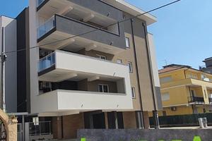 Splendido attico di nuova costruzione vista mare