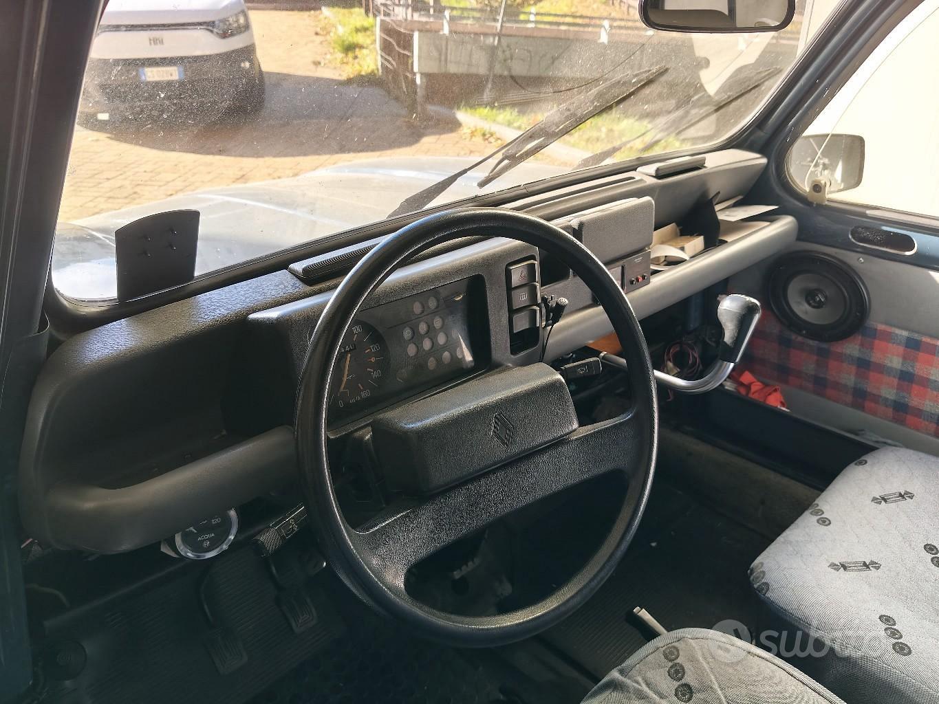 Renault 4