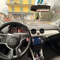 Opel Adam 2014 – Benzina/GPL – 170.000 km