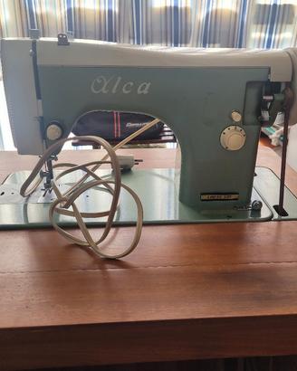 macchina da cucire vintage 