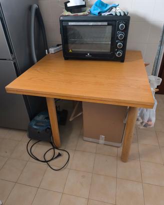 tavolo in legno chiaro estensibile a 2 metri 