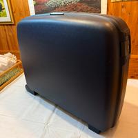 Valigia rigida Samsonite con ruote